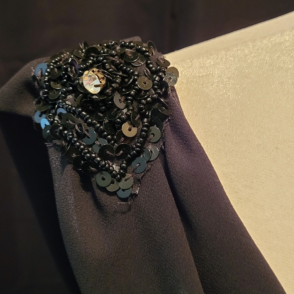 Elegant Black Beaded Dress - Picture 3 of 10
